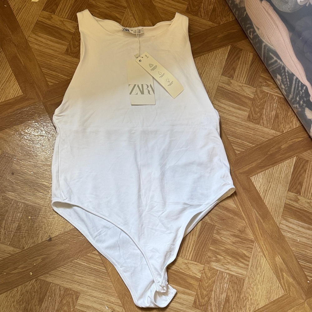 Zara White Ribbed Sleeveless Bodysuit